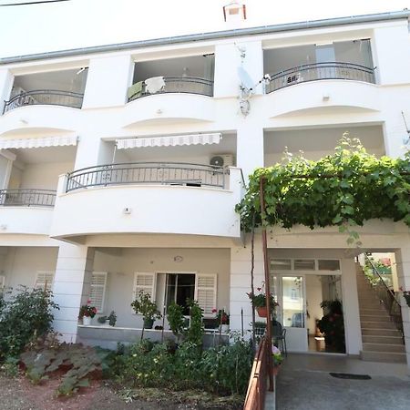 Dinka Guesthouse Makarska Exterior photo