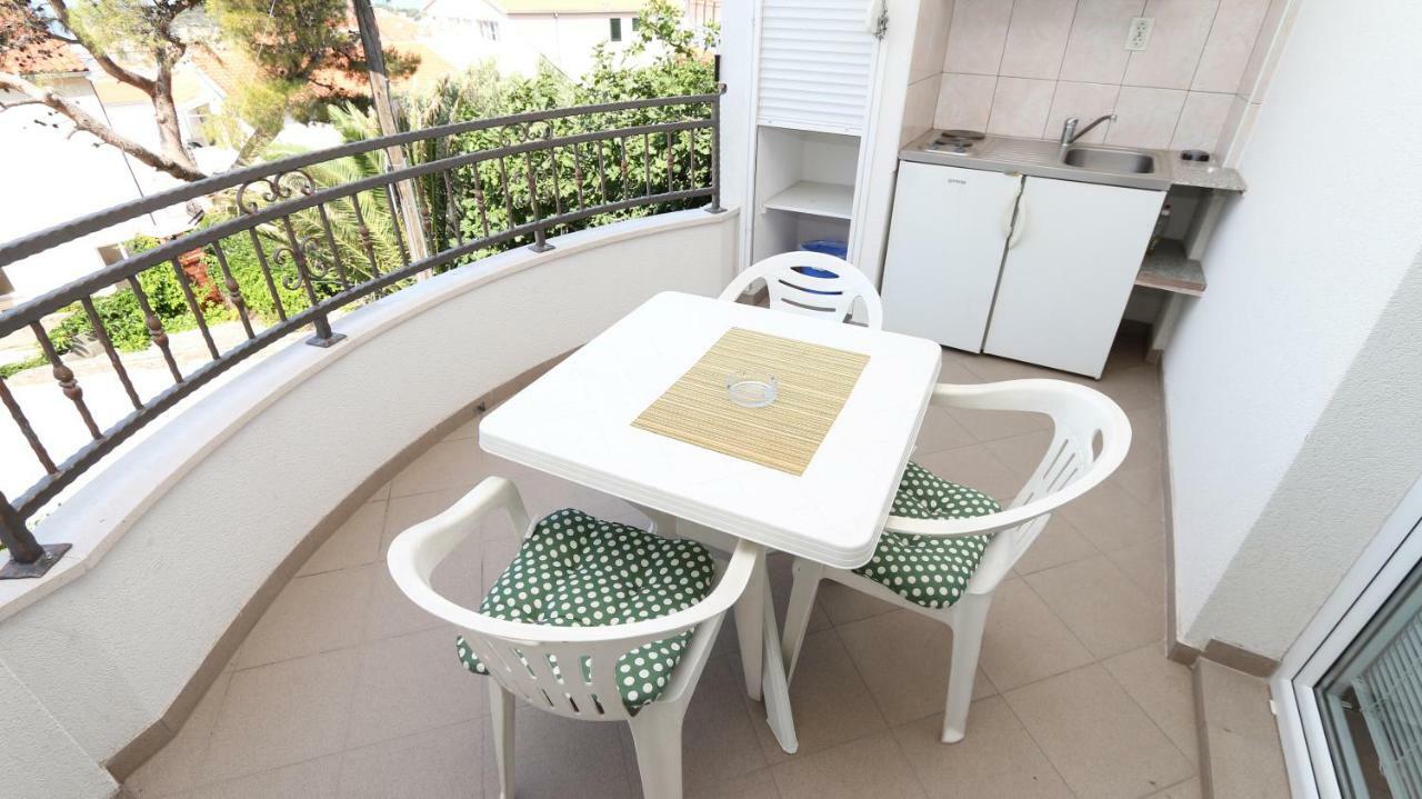 Dinka Guesthouse Makarska Exterior photo