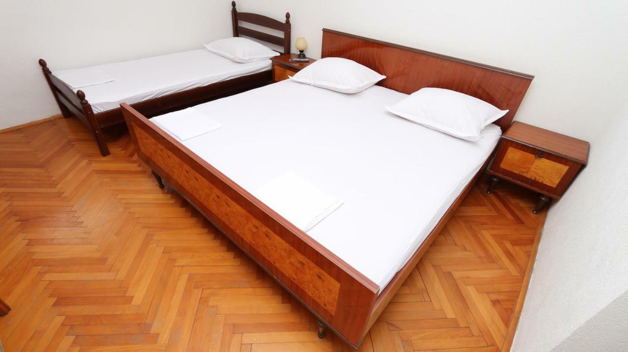 Dinka Guesthouse Makarska Exterior photo