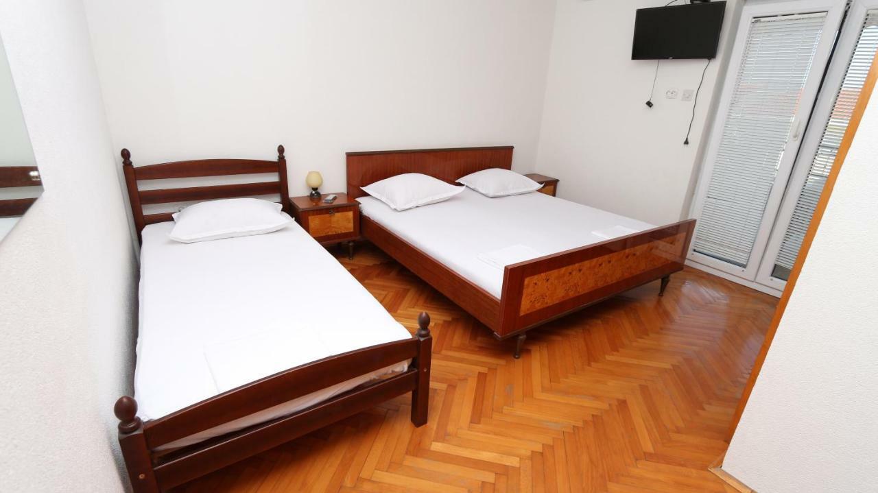 Dinka Guesthouse Makarska Exterior photo