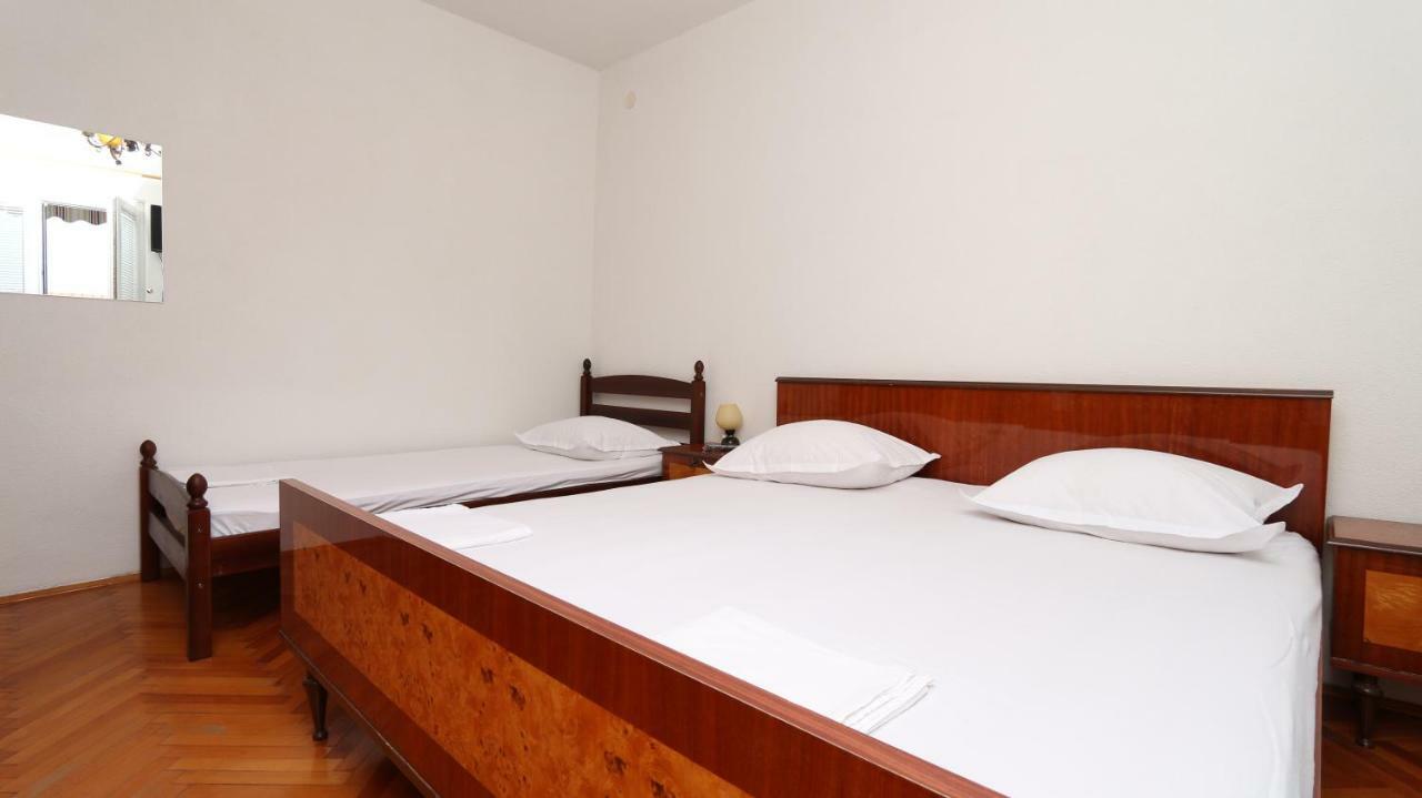 Dinka Guesthouse Makarska Exterior photo