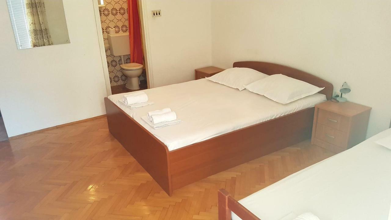Dinka Guesthouse Makarska Exterior photo